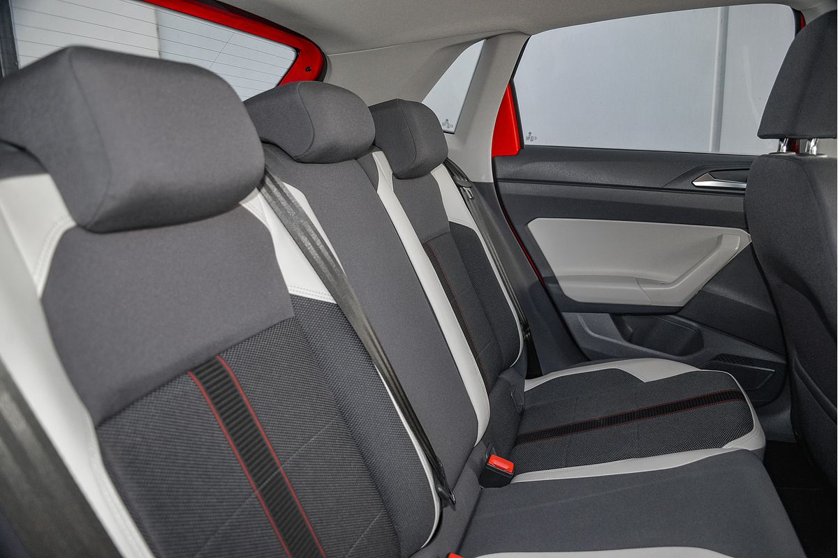2018 Volkswagen Polo beats AW