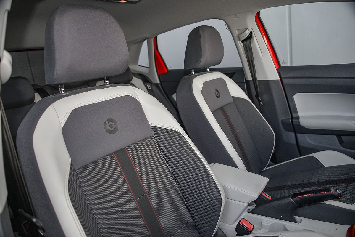 2018 Volkswagen Polo beats AW