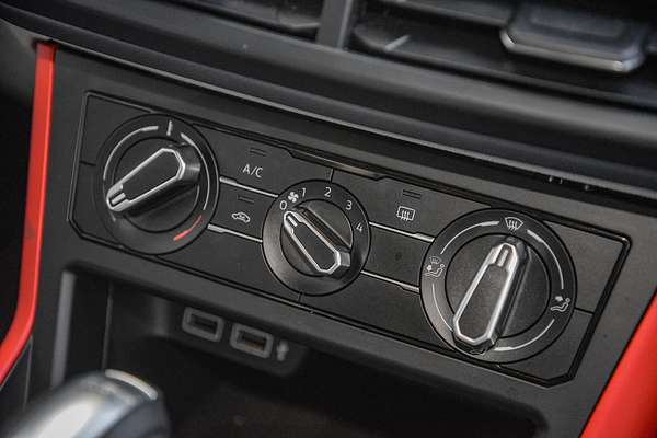 2018 Volkswagen Polo beats AW
