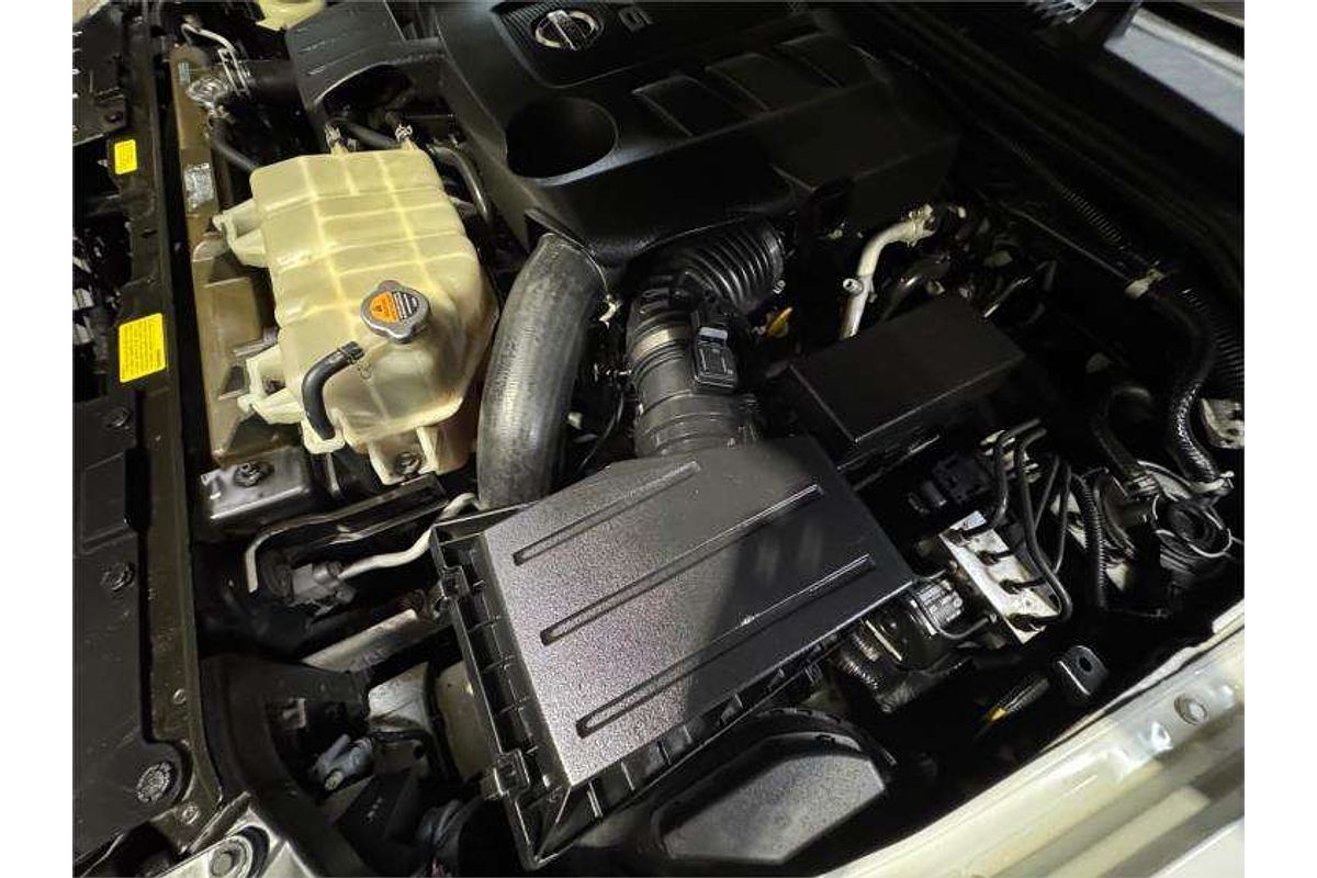 2011 Nissan Navara ST-X 550 D40 4X4
