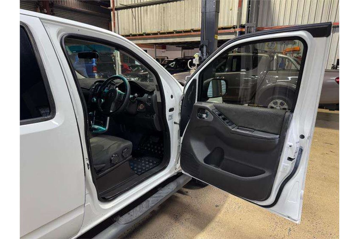 2011 Nissan Navara ST-X 550 D40 4X4