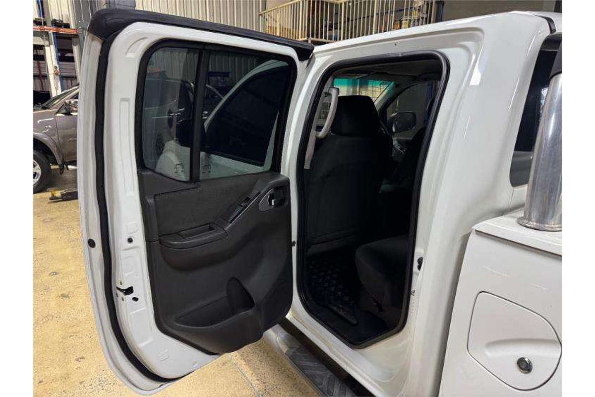 2011 Nissan Navara ST-X 550 D40 4X4
