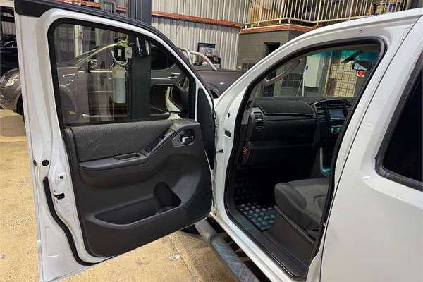 2011 Nissan Navara ST-X 550 D40 4X4