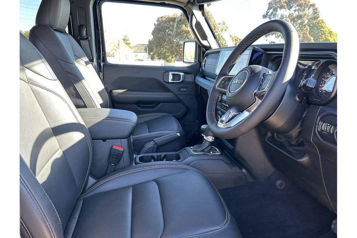 2024 Jeep Wrangler Unlimited Overland JL