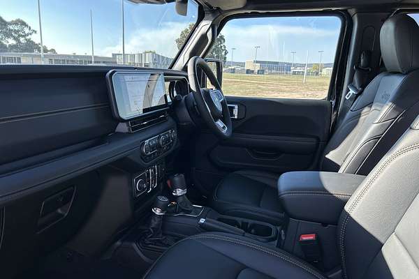 2024 Jeep Wrangler Unlimited Overland JL