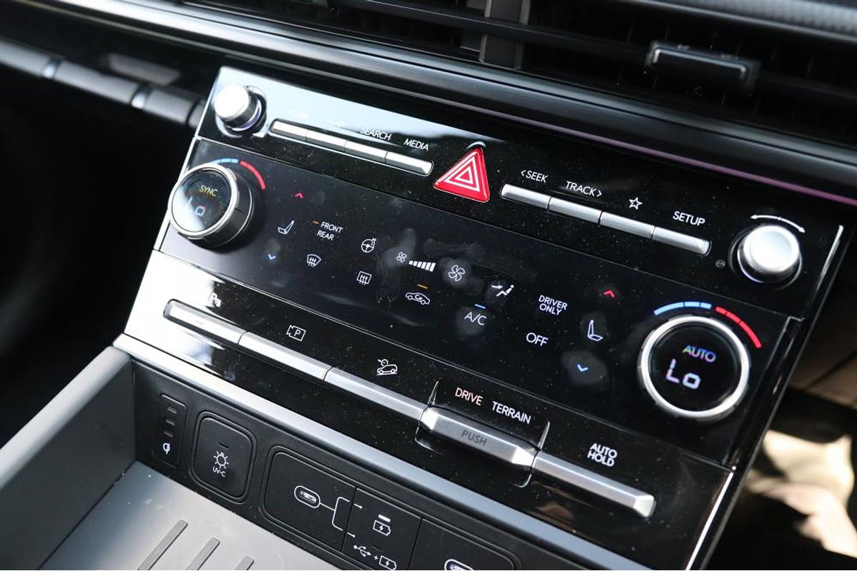 2024 Hyundai Santa Fe Hybrid Calligraphy MX5.V1