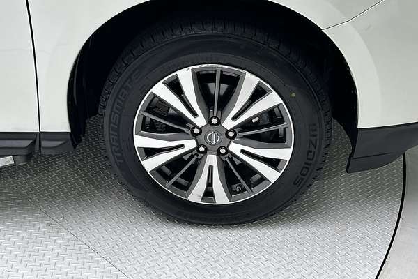 2017 Nissan Pathfinder ST R52 Series II