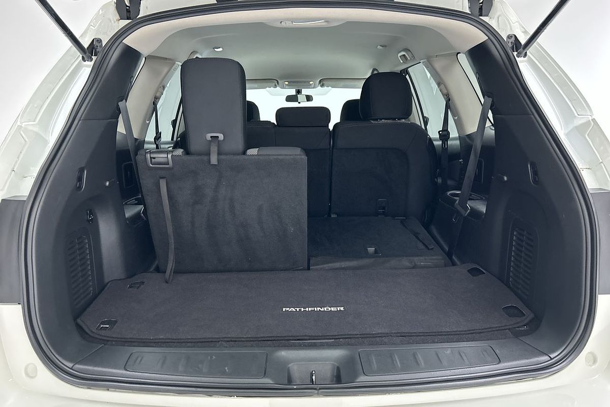 2017 Nissan Pathfinder ST R52 Series II