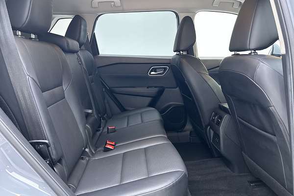 2023 Nissan X-TRAIL ST-L T33