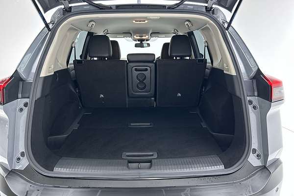 2023 Nissan X-TRAIL ST-L T33