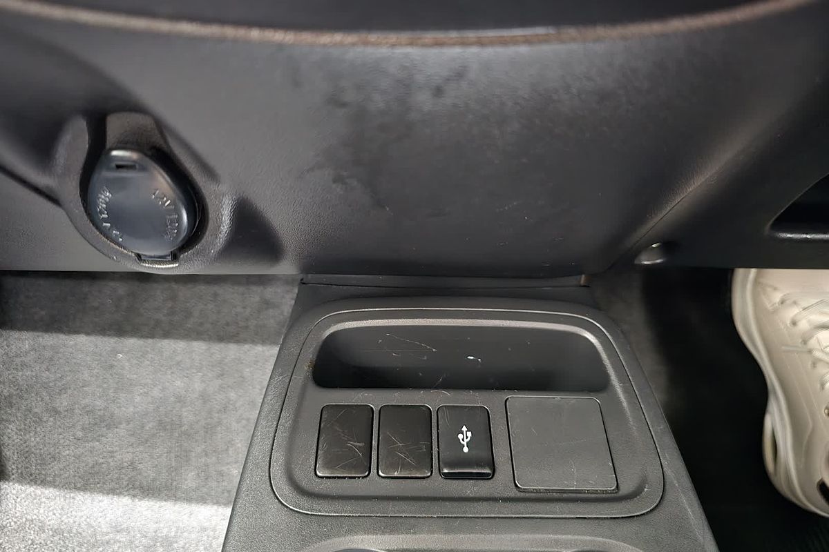 2021 Mitsubishi Mirage ES LB