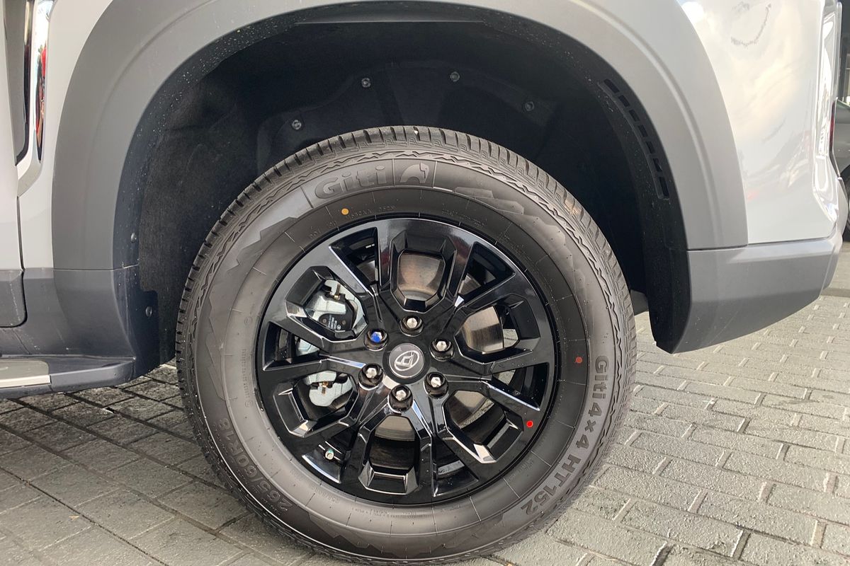 2025 LDV D90 Executive SV9A