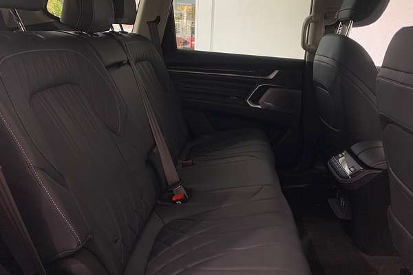 2025 LDV D90 Executive SV9A