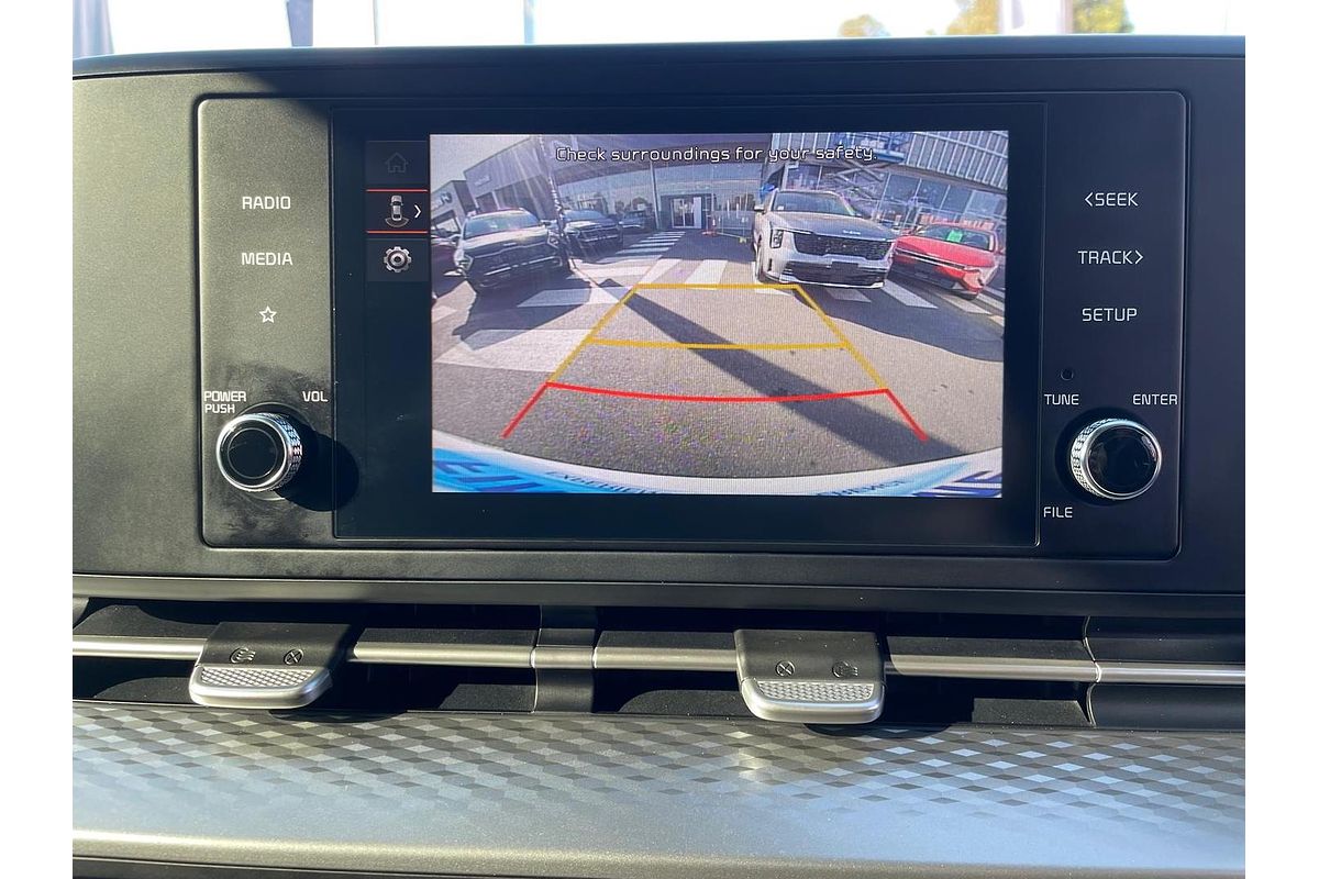 2023 Kia Carnival S KA4