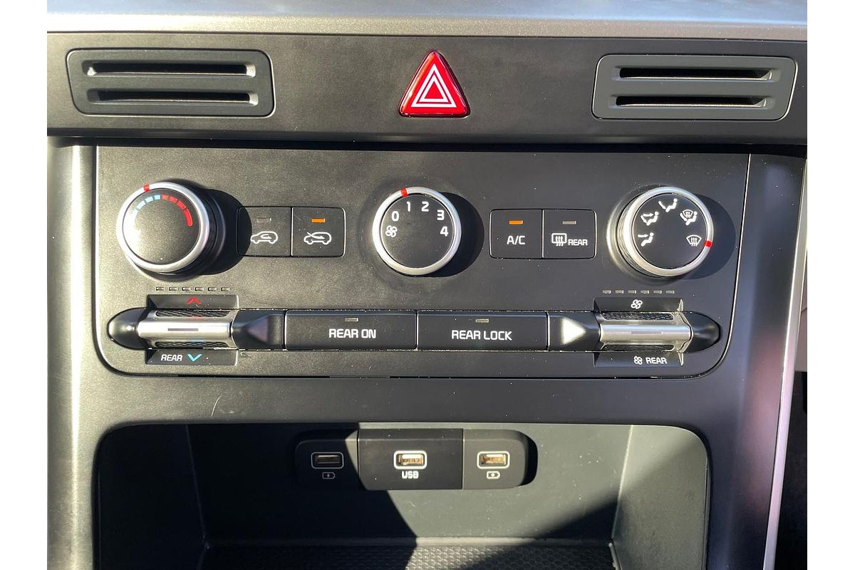 2023 Kia Carnival S KA4