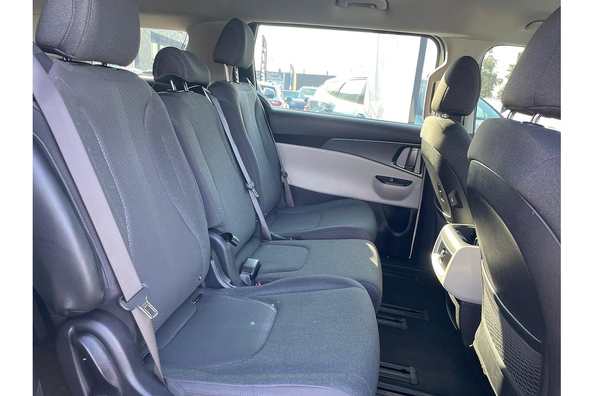2023 Kia Carnival S KA4