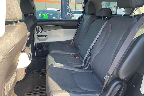 2023 Kia Carnival S KA4