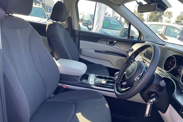 2023 Kia Carnival S KA4