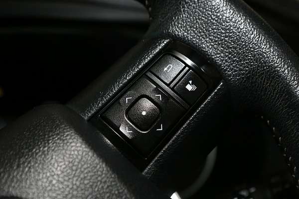 2016 Toyota Hilux SR5 GUN126R 4X4