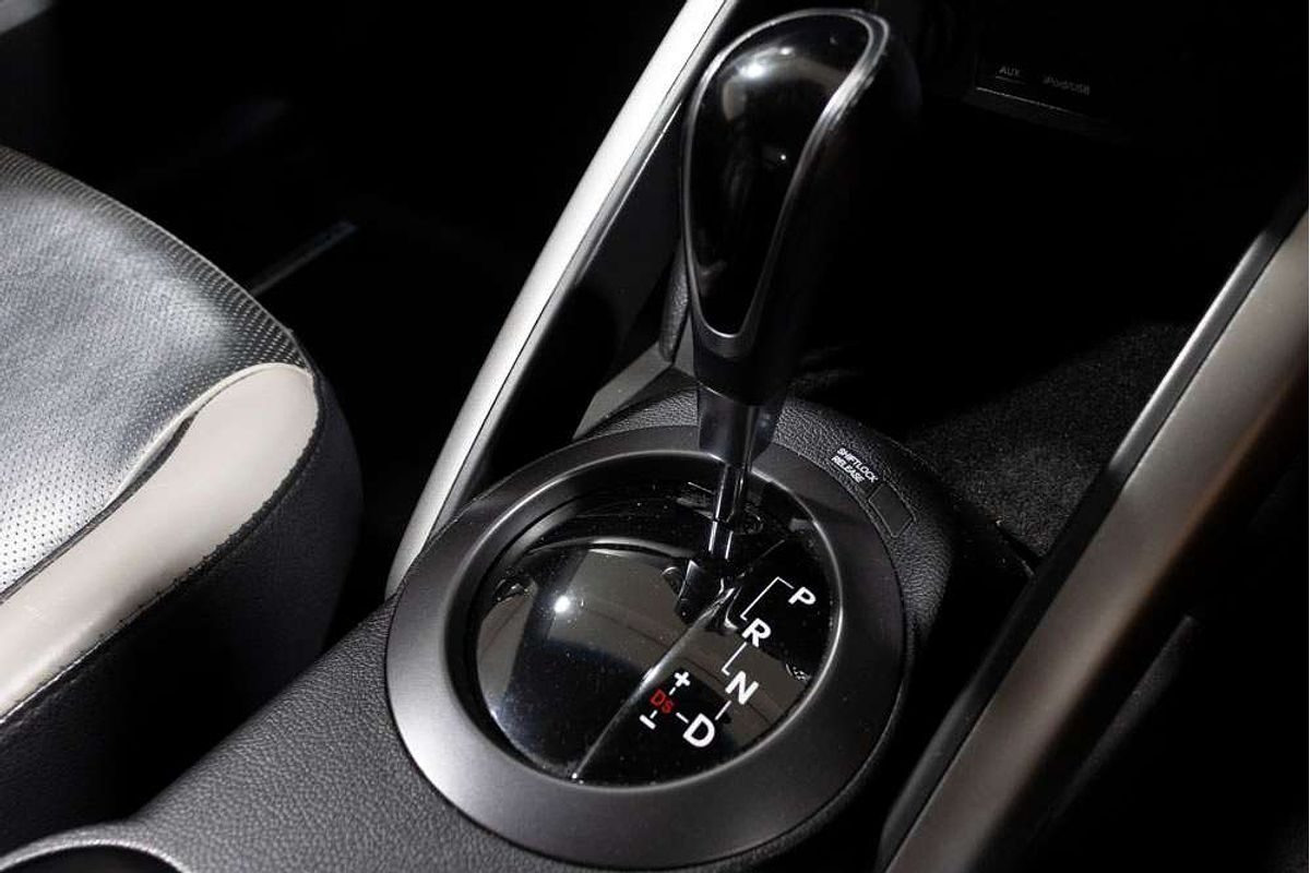 2012 HYUNDAI VELOSTER SR TURBO 6 SP AUTOMATIC 3D COUPE T4 