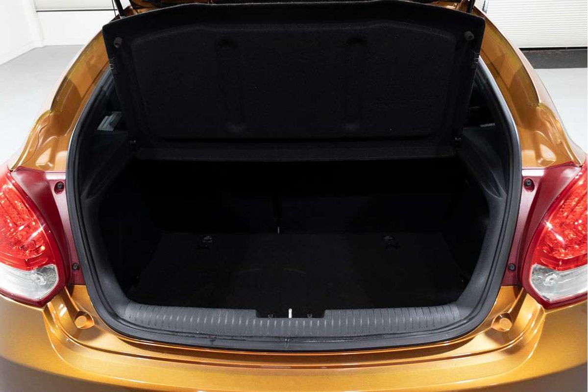 2012 Hyundai Veloster SR Turbo FS2