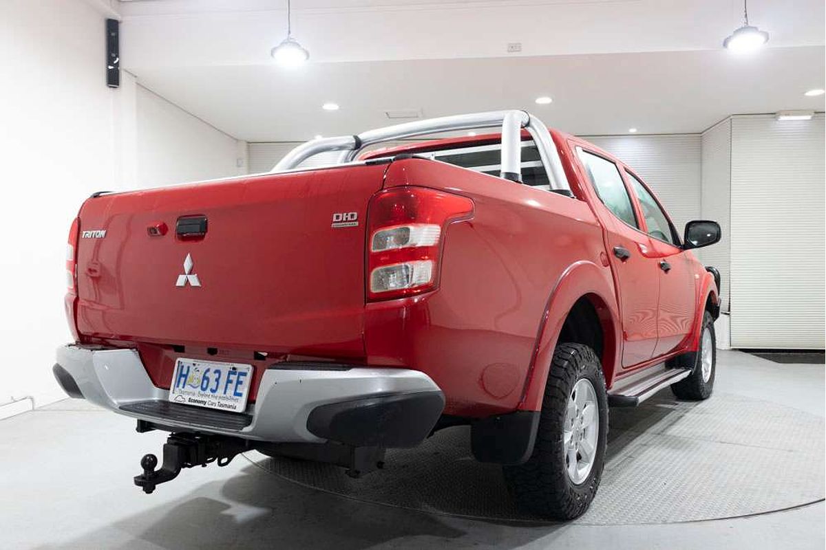 2017 Mitsubishi MQ Triton GLX+ 2.4L DID 6M/T 4X4 DC PU