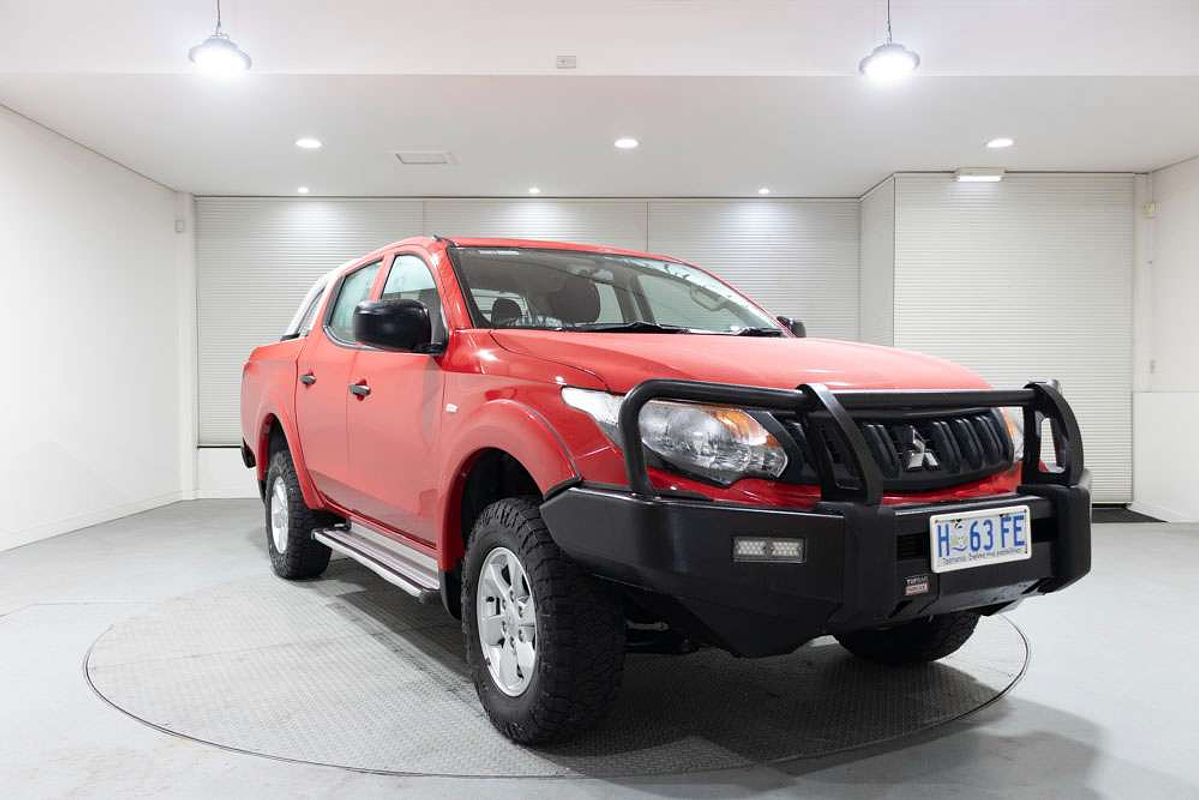 2017 Mitsubishi MQ Triton GLX+ 2.4L DID 6M/T 4X4 DC PU