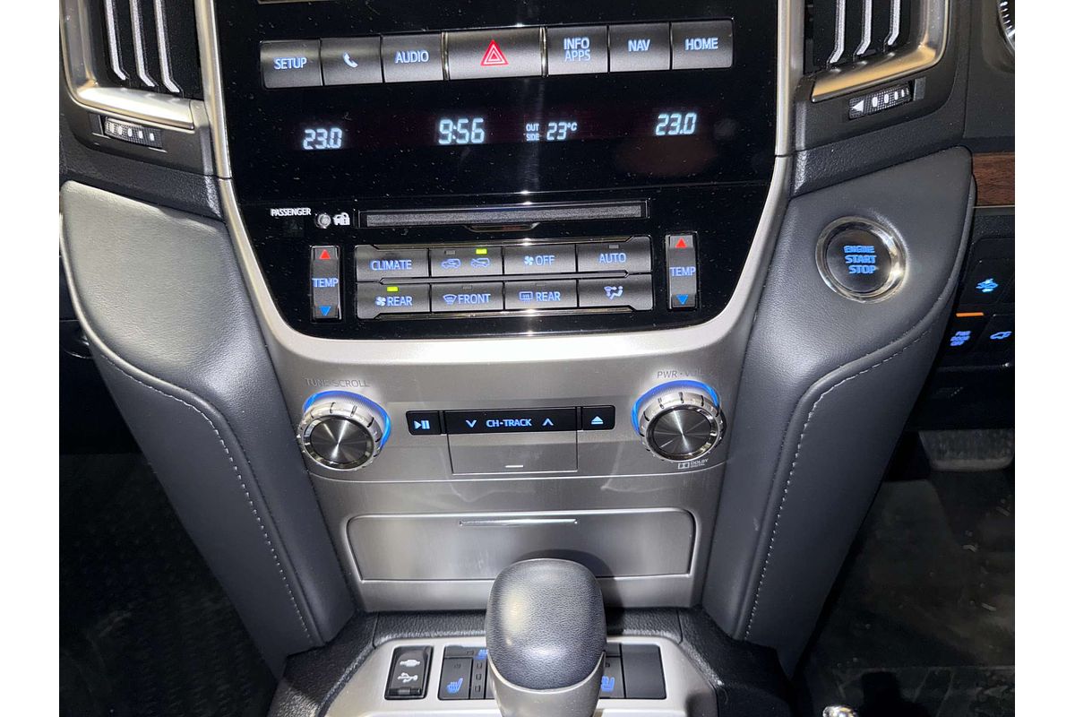 2020 Toyota Landcruiser Sahara VDJ200R