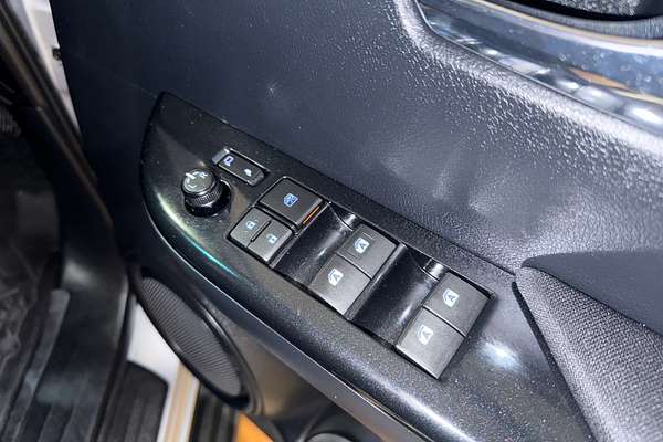 2019 Toyota Hilux SR5 GUN126R 4X4