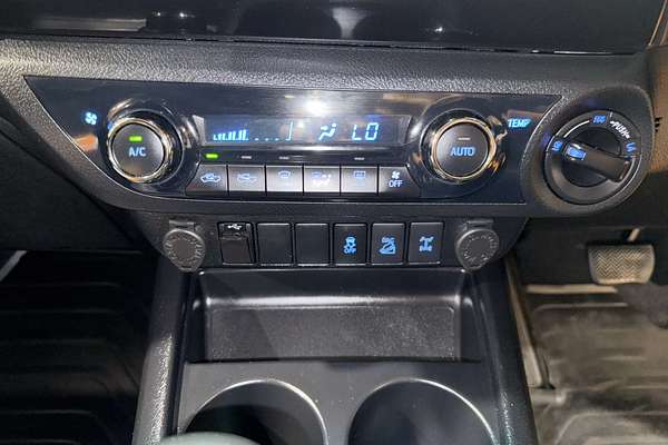 2019 Toyota Hilux SR5 GUN126R 4X4