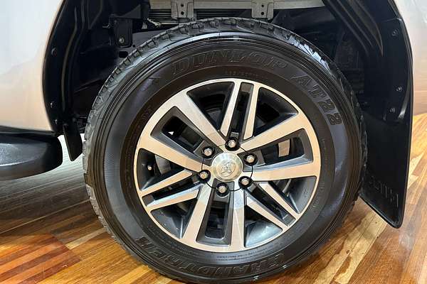 2019 Toyota Hilux SR5 GUN126R 4X4