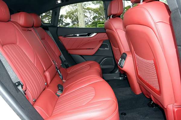 2020 Maserati Levante GranLusso M161