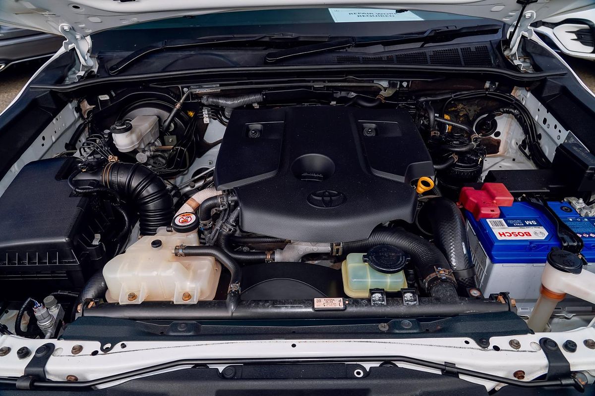 2020 Toyota Hilux SR GUN126R 4X4