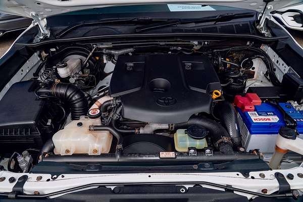 2020 Toyota Hilux SR GUN126R 4X4