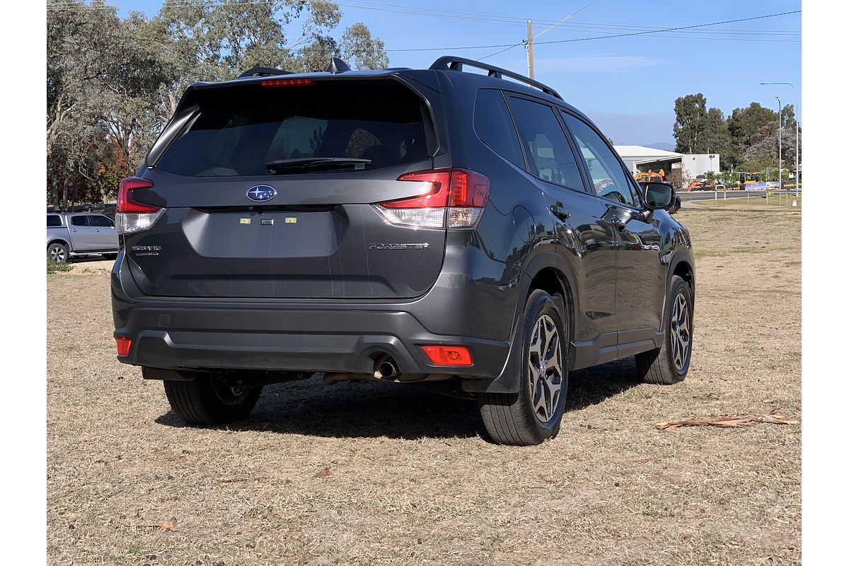 2023 Subaru Forester 2.5i S5