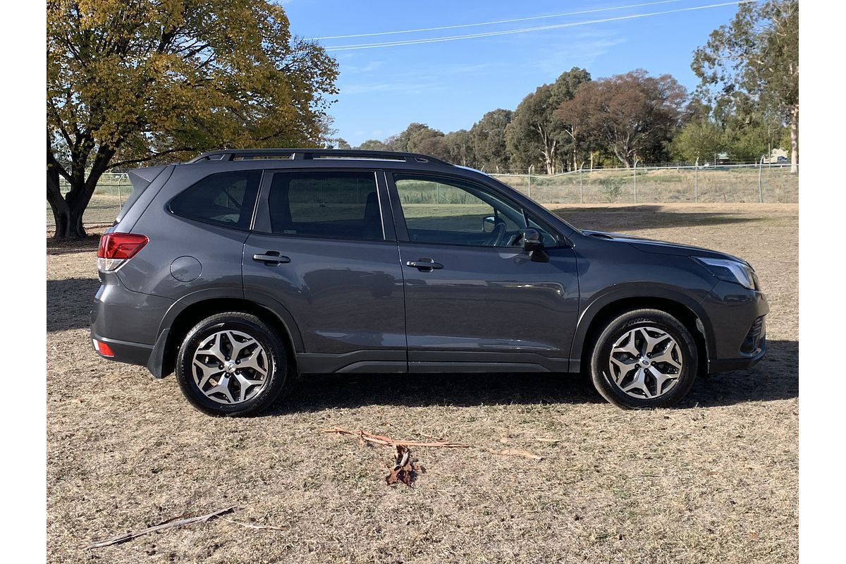 2023 Subaru Forester 2.5i S5