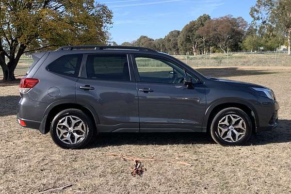 2023 Subaru Forester 2.5i S5