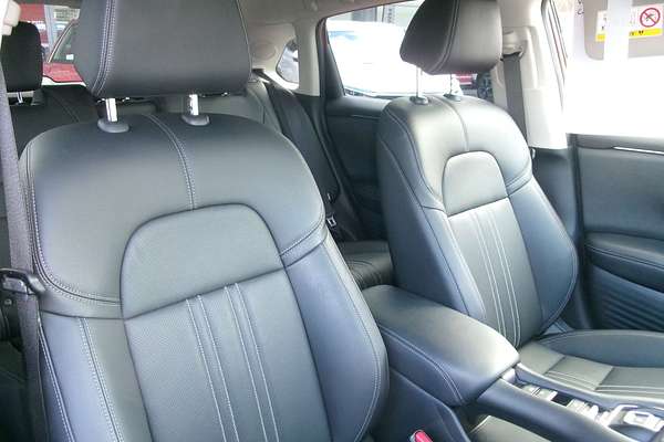 2023 Honda ZR-V e:HEV LX RZ