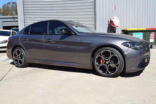 2023 Alfa Romeo Giulia Veloce Series 4