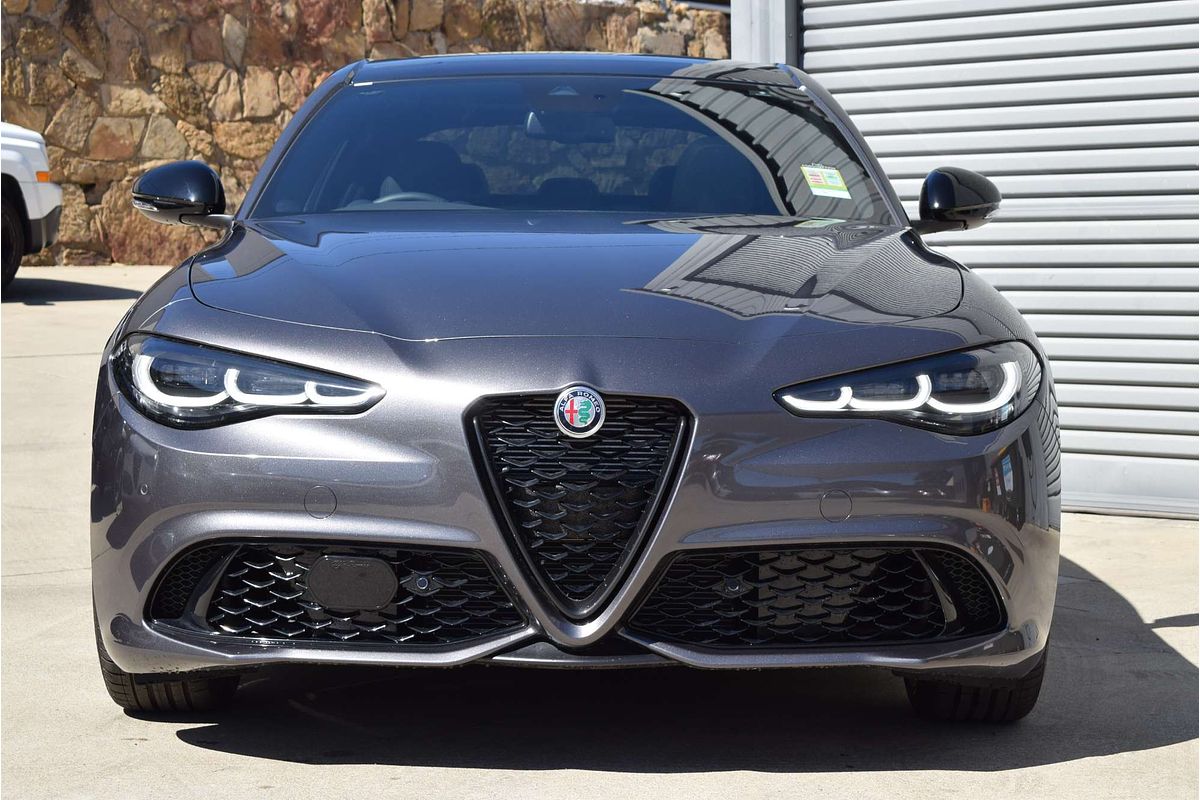 2023 Alfa Romeo Giulia Veloce Series 4