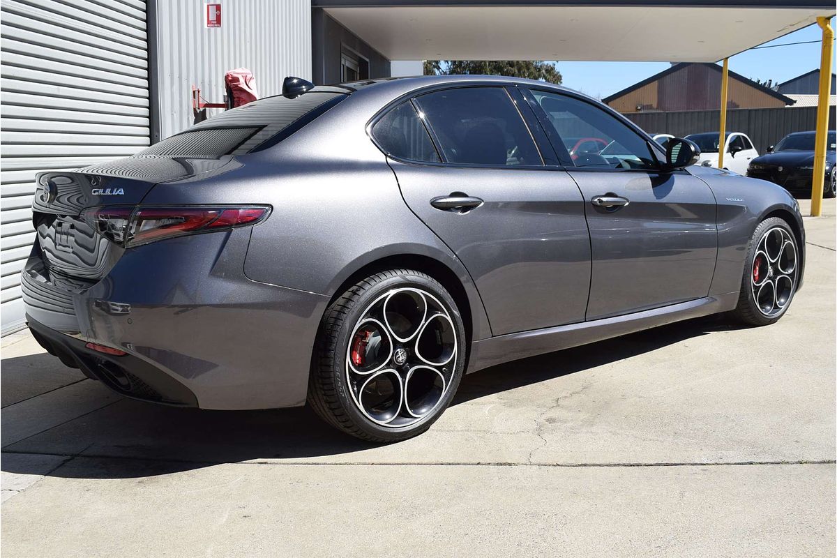 2023 Alfa Romeo Giulia Veloce Series 4