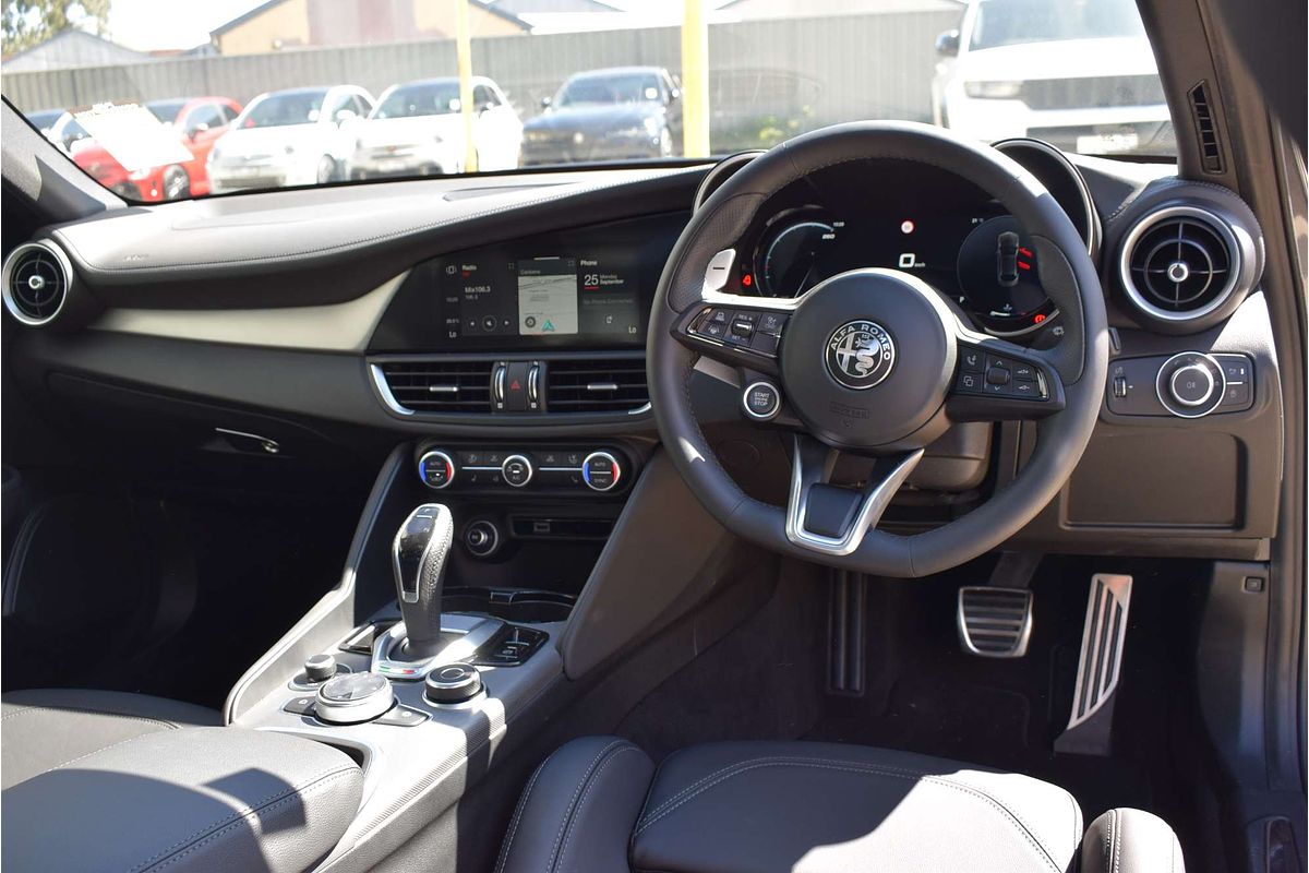2023 Alfa Romeo Giulia Veloce Series 4