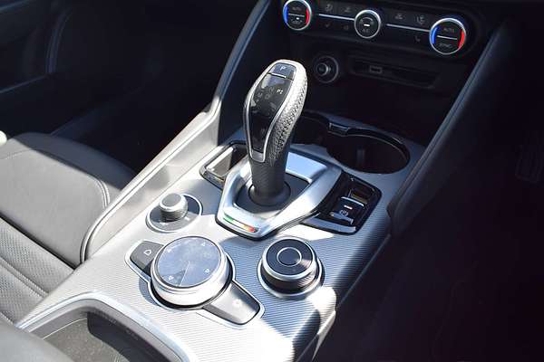 2023 Alfa Romeo Giulia Veloce Series 4