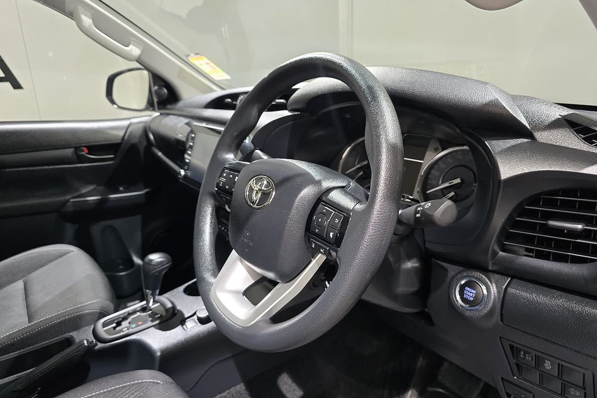 2024 Toyota Hilux SR GUN126R 4X4