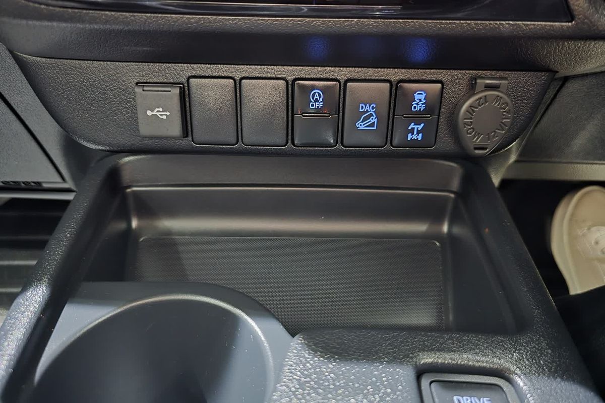 2024 Toyota Hilux SR GUN126R 4X4