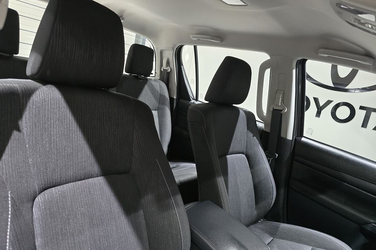2024 Toyota Hilux SR GUN126R 4X4