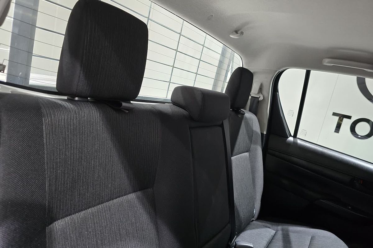 2024 Toyota Hilux SR GUN126R 4X4