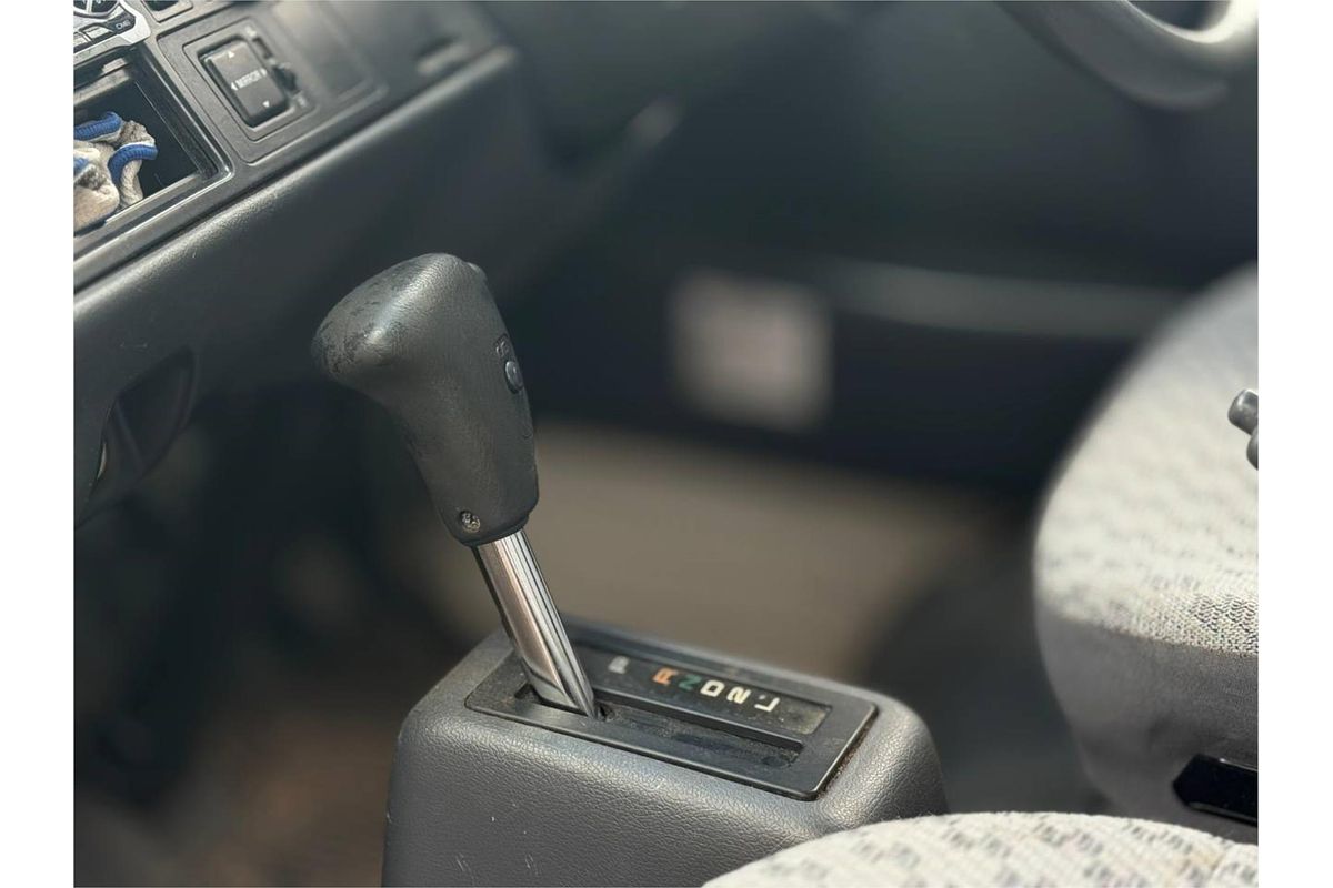2000 Toyota HIACE RZH113R