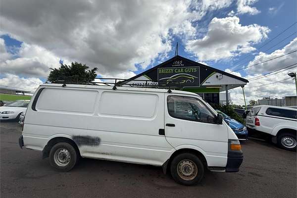 2000 Toyota HIACE RZH113R