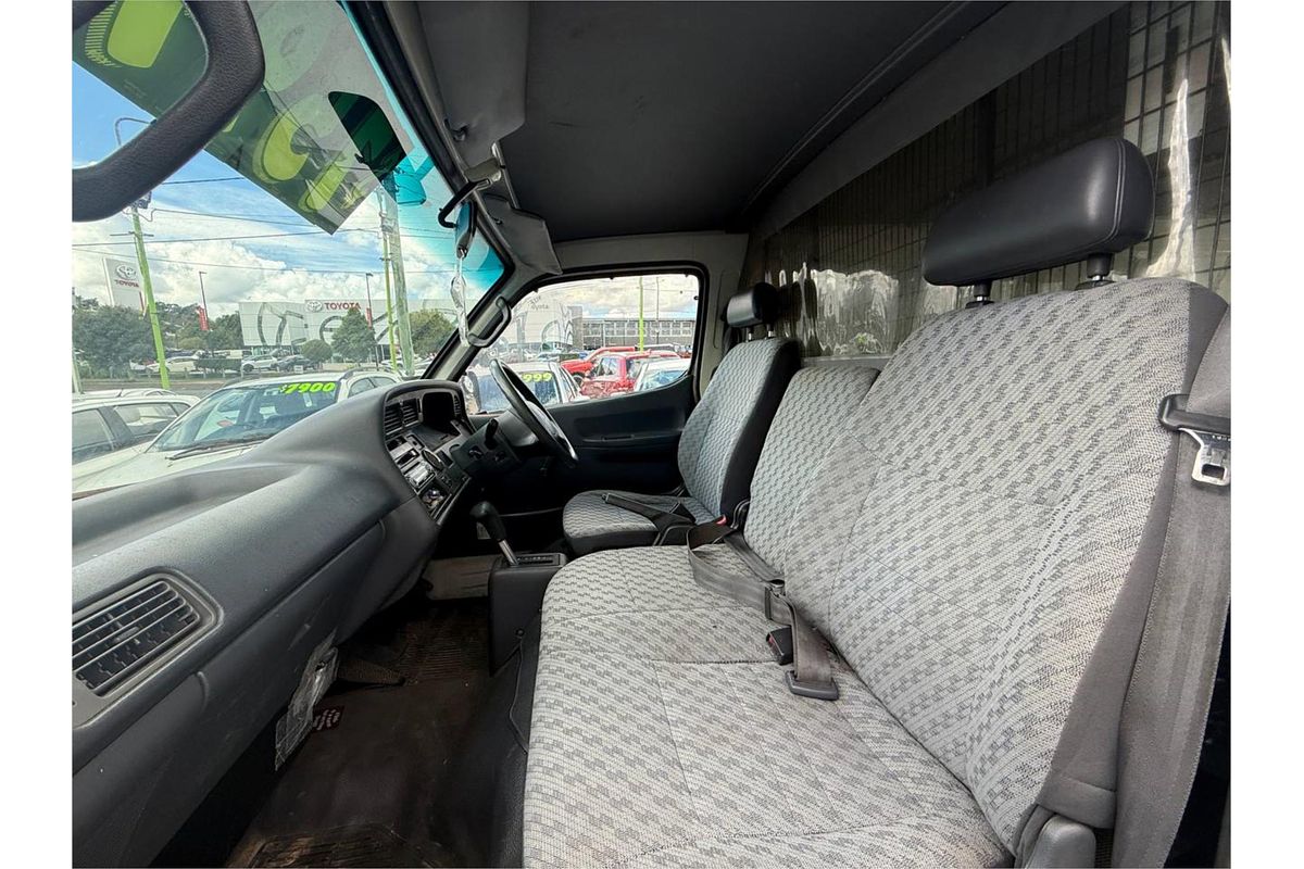 2000 Toyota Hiace RZH113R